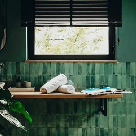 Madame Crepin Couette-café Rochefort